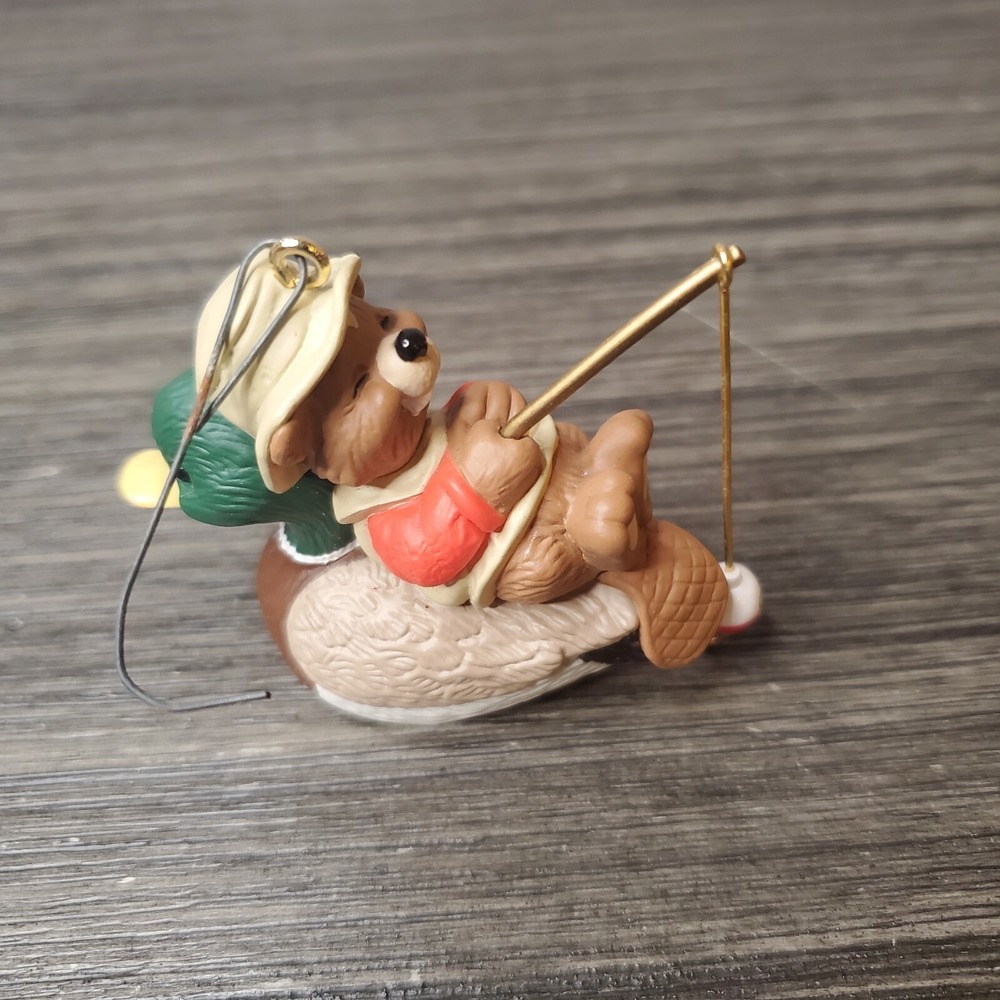 1995 Hallmark Keepsake Ornament "Bobbin' Mong" Fishing Beaver On Mallard Duck